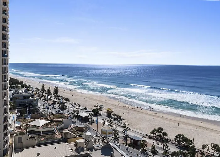 Surfers International Apartments
