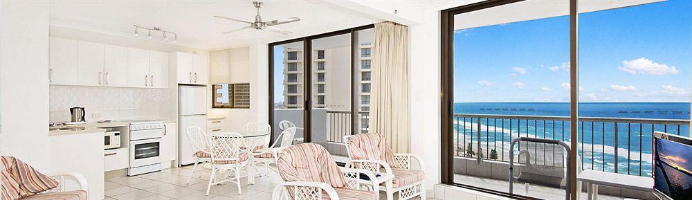 Aparthotel Surfers International